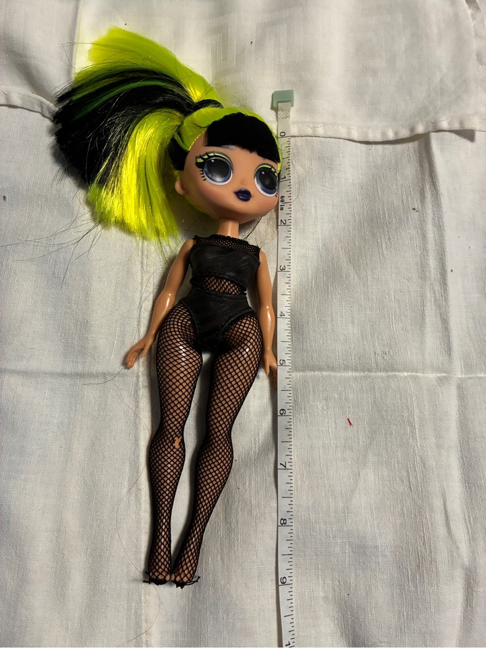 MGA Lol Surprise OMG Remix Rock Brad Gurl Doll 9”